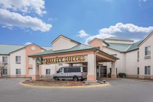 Image of Quality Suites Kansas City International Airport