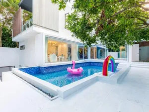 Image of Sanya Banshan Peninsula Youshan Meidi Pool Bangya Villa