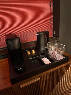 Image of Wellness Tuin - Luxe Wellness Suite met Jacuzzi en Openhaard in Romantische stijl