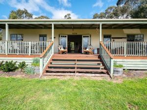 Image of Woodview Cottage Farm stay