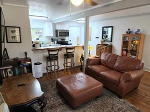 Image of Cozy Hideaway in the Duck Pond area of Gainesville