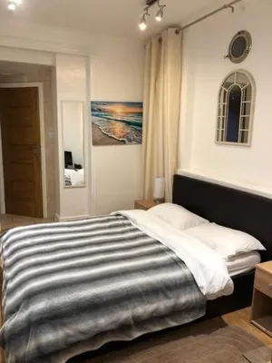 Image of Modern Apartment in Twickenham Highstreet