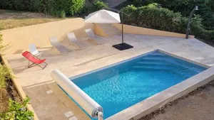 Image of Maison avec piscine entre mer et montagne
