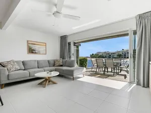 Image of 5 9 Barbados Crescent Noosaville