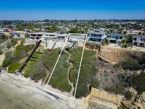 Image of 40fit Ocean Front, Direct Beach Access, AC