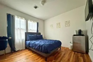 Image of Belmont Suites - BR 2 (Private Room) - 30 mins to NYC