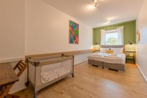 Image of Stay Awesome - Urban Jungle Apartment Zentral, Wilhelmshöhe