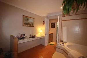 Image of Kalimna Spa Room