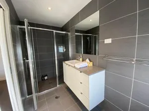 Image of Cosy Work From Home Townhouse 10 Mins From City