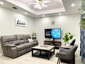 Image of Central Frisco - renovated nice & cozy unit 3 bed & 2 bath - free wifi & parking