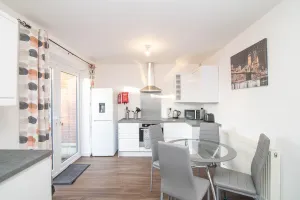 Image of Spacious two bed house with parking and garden