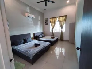 Image of Sayang-Sayang Homestay $CRAZY OFFER$ 4R2B