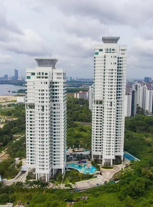 Image of Marina View Resort by Nest Home [Bathtub! Seaview]