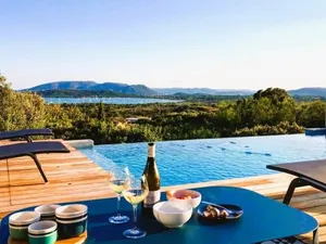 Image of Villa Arazu, 10 personnes, piscine chauffée, vue mer, 15 minutes à pieds plage