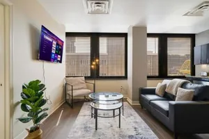 Image of Modern Chic HEART OF PITTSBURGH 24-7 Parking Gym Lounge