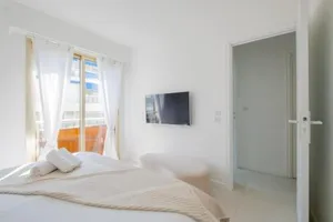 Image of Stylish 2-Br Apartment Steps from the Croisette