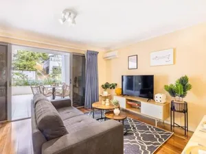 Image of Vintage Glamour Nest 2BR Apt near CBD with carpark