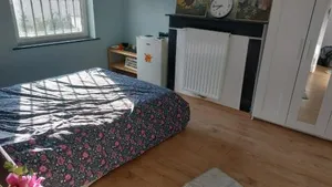Image of Chambre confortable avec un lit double à schaerbeek cle bleu