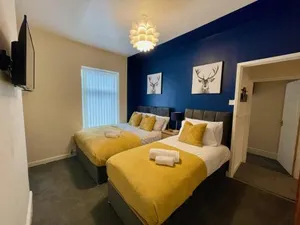 Image of Kimberworth House, 4 Bedrooms, WIFI, Close to M1, Longer Stay, Free Parking
