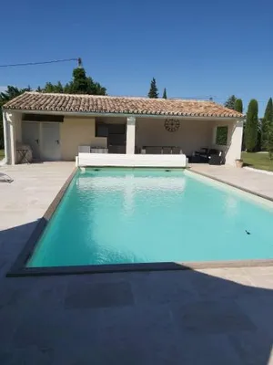 Image of Studio au calme avec piscine et toutes les commodités nécessaires