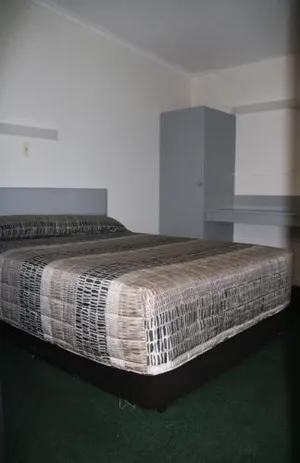 Image of Bourbong St Motel