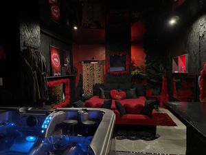 Image of Loft romantique Hammam Spa Privatif Playroom