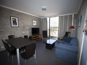 Image of Tanderra 4
