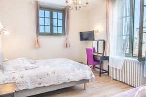 Image of La Little Maison