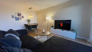 Image of Moderne 2-Zimmer-Wohnung mit atemberaubender Skyline Aussicht auf Frankfurt!