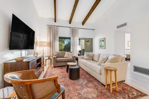 Image of Villa West
