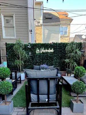 Image of Tiny House - Chicago Pilsen Neighborhood