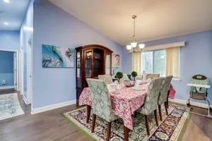 Image of Escape to our cozy 3 Bed Rm 2 Bath Unit in Alexandria VA