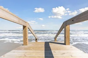 Image of Spectacular 3 BR Condo One Block to the Beach