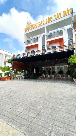 Image of Hostel Luxury Tây Bắc