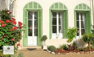 Image of 'Maison Blanche'
