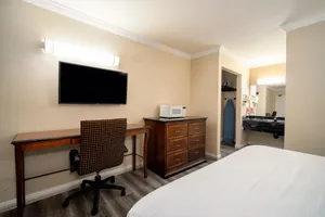 Image of Sea Rock Inn - Los Angeles
