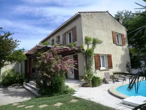 Image of Lou Brès En Provence Près D'Avignon