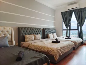 Image of Platino 4Bedrooms Paradigm Mall Netflix By STAY