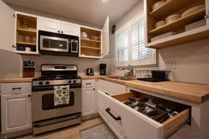 Image of Cozy Condo in the Heart of Royal Oak