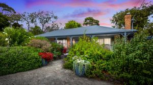 Image of Tranquil Peninsula family getaway with pool