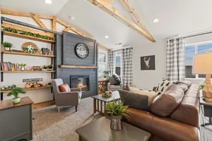 Image of Modern Cabin Vibes, Vaulted ceilings, Sleeps 8!