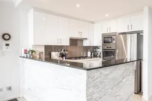 Image of Gorgeous 2-Bed Unit near Riverside Parks