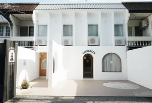 Image of Evergreen Cafe and Hotel