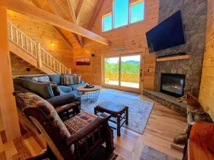Image of UV Log home with direct Cannon Mountain views Minutes to attractions Fireplace Pool Table AC