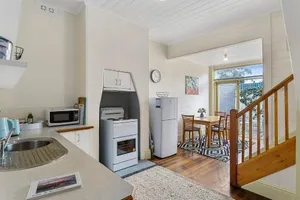 Image of Cosy Glebe Cottage - Stroll to Central Hobart