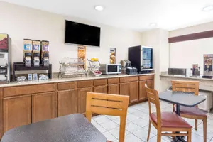 Image of Microtel Inn & Suites by Wyndham Green Bay