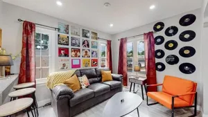 Image of groovy apartment in the heart of the city
