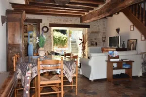 Image of Les Volets Bleus