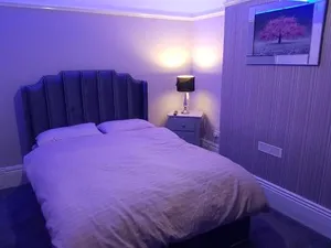 Image of Highfields Living - All Rooms Ensuite- Free Wifi- Free Local Parking