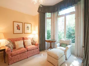 Image of Veeve  Chelsea Sloane Gardens
